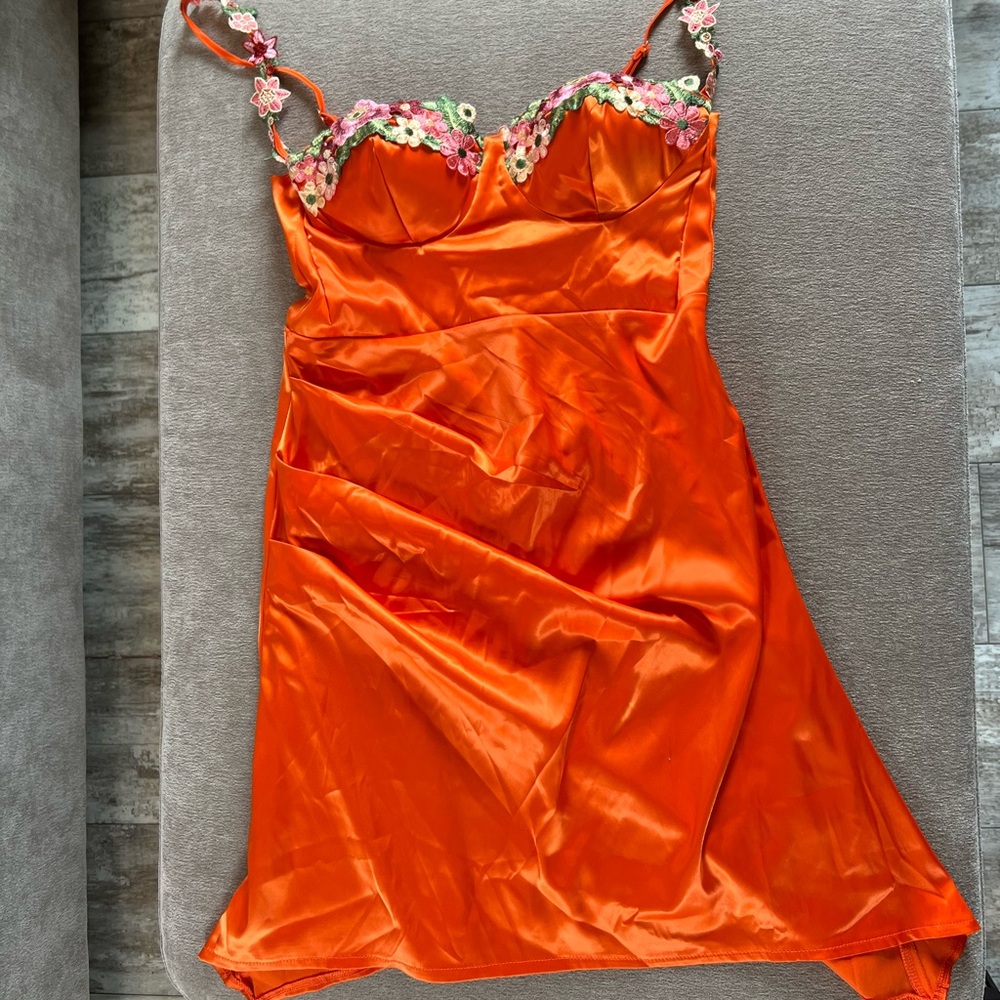 Selfie Leslie Orange Floral Satin Top